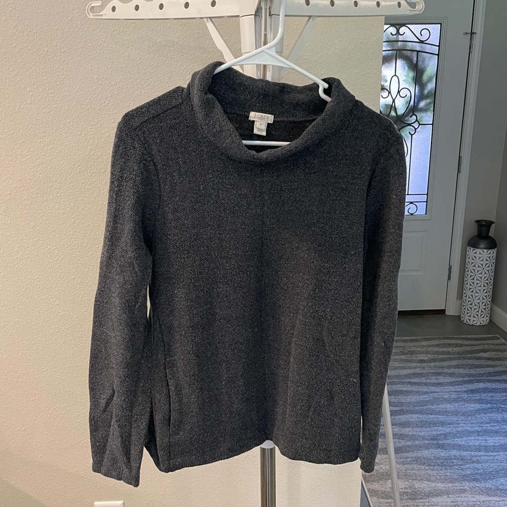 Women’s J. Crew sweater (M)